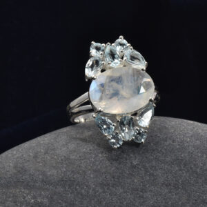 Rainbow-Blue topaz, Ring, Sterling silver 925